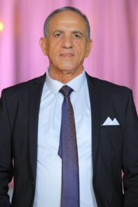 נפרדים מד"ר יניב